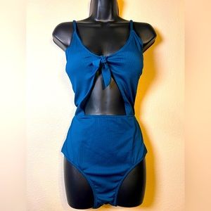 NWT Express swimsuit XL